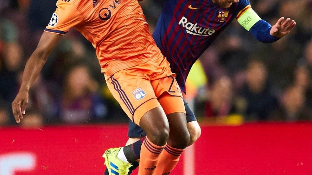 Zweikampfstark: Tanguy Ndombélé hindert Lionel Messi am Durchmarsch