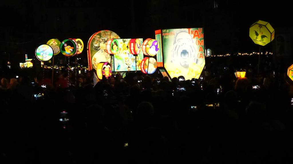 Basel startet mit dem Morgenstreich in die «Drey scheenschte Däägg» 