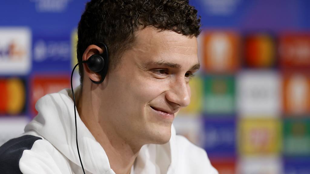 Benjamin Pavard wechselt ein Jahr vor Vertragsende bei Bayern München in die Serie A
