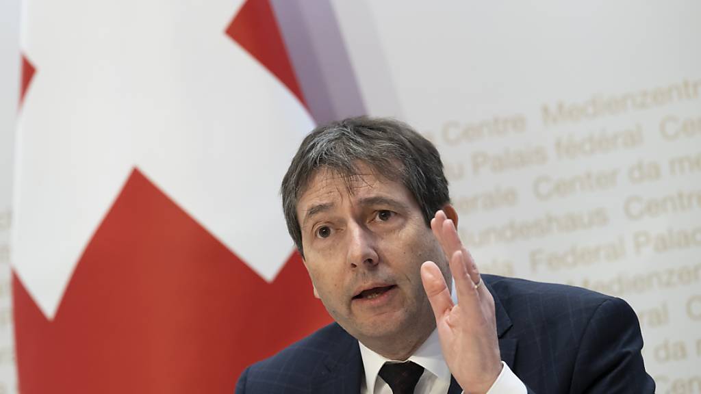 Bundesratssprecher André Simonazzi überlegt sich eine Kandidatur als Bundeskanzler «ernsthaft». (Archivbild)