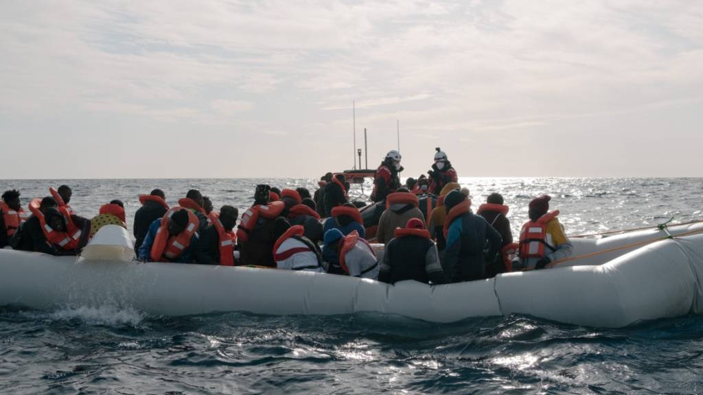 90 Migranten ertrinken bei Bootsunglück