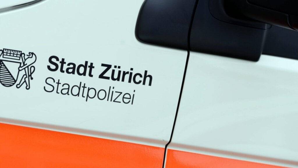 Die Zürcher Stadtpolizei rückte wegen eines Einbruchs in eine Bijouterie aus. (Symbolbild)