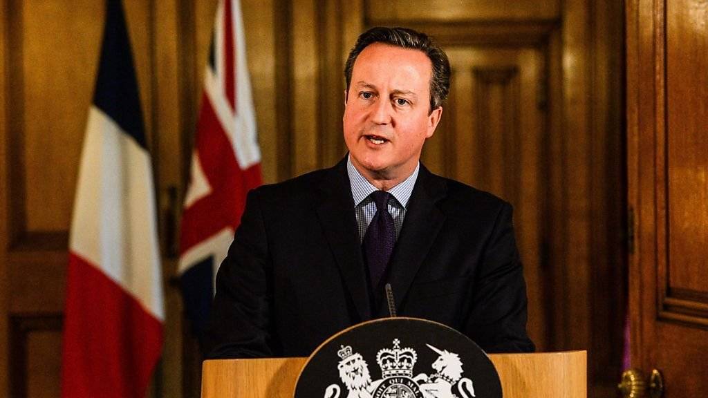 Der britische Premierminister David Cameron stellte seinen Geheimdiensten nach den Pariser Anschlägen deutlich mehr Personal zur Verfügung. (Archivbild)