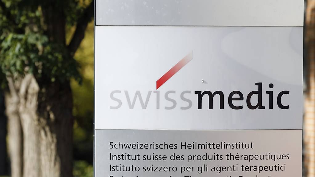 Schlangestehen für die Zulassung im beschleunigten Verfahren: Das Schweizerische Heilmittelinstitut in Bern.