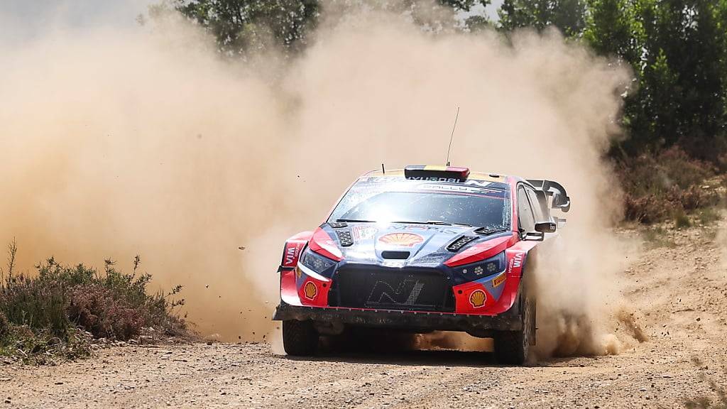 Thierry Neuville wird im Hyundai i20 N Rallye-Weltmeister