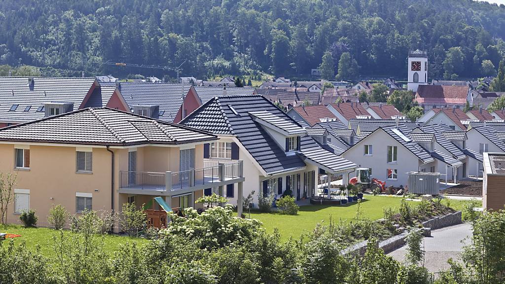 Im Schweizer Eigenheimmarkt hat sich das Risiko für eine Immobilienblase weiter verringert. (Symbolbild)