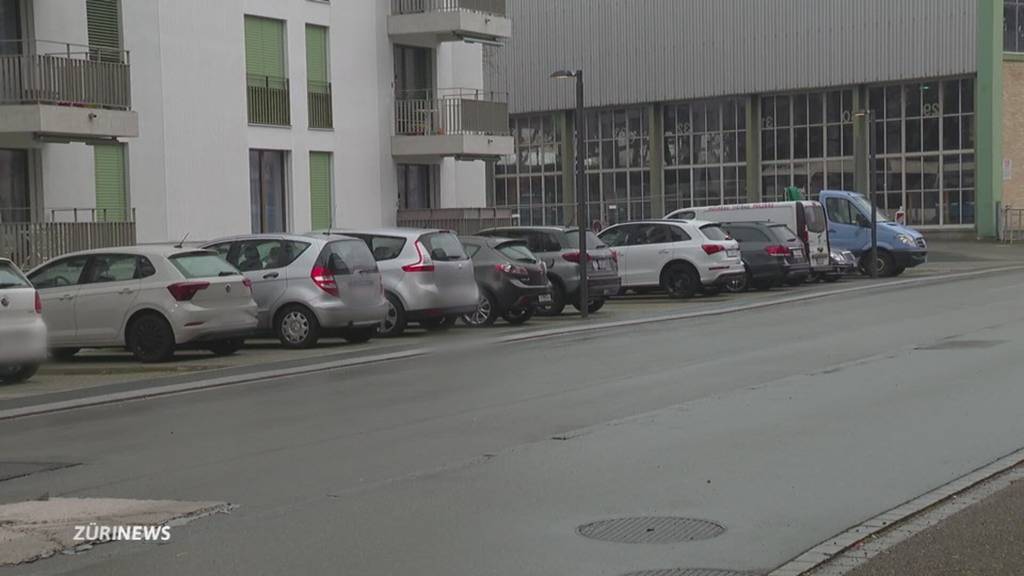 Parkplatz-Frust in der Siedlung Leutschenbach