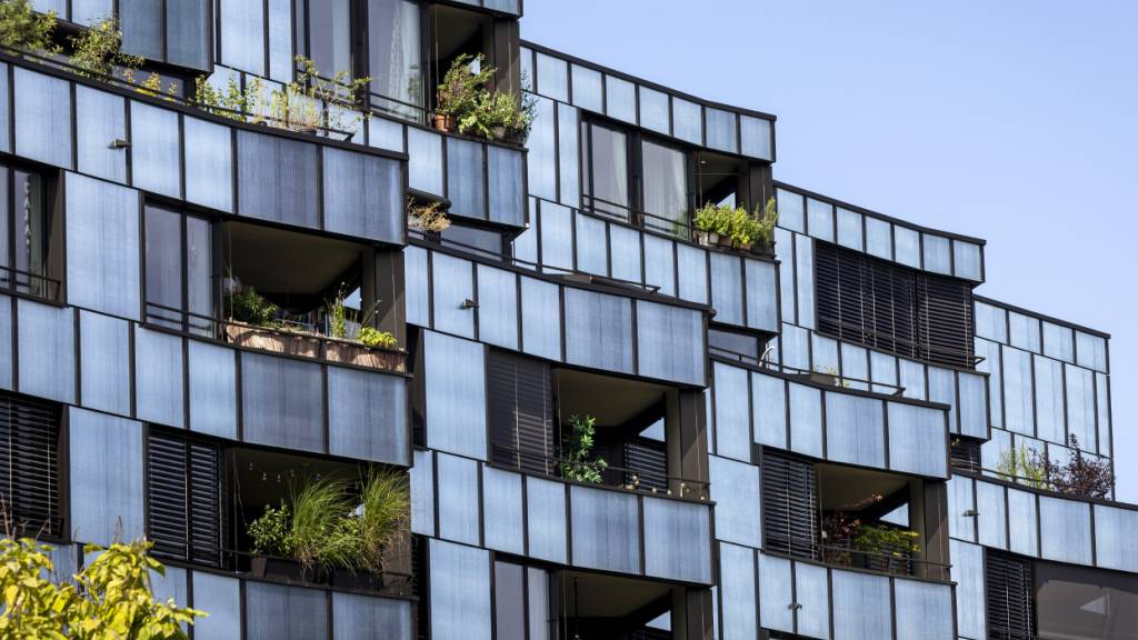 Wer ein Haus oder eine Wohnung kauft, muss sich auf teurere Hypotheken einstellen. (Symbolbild)