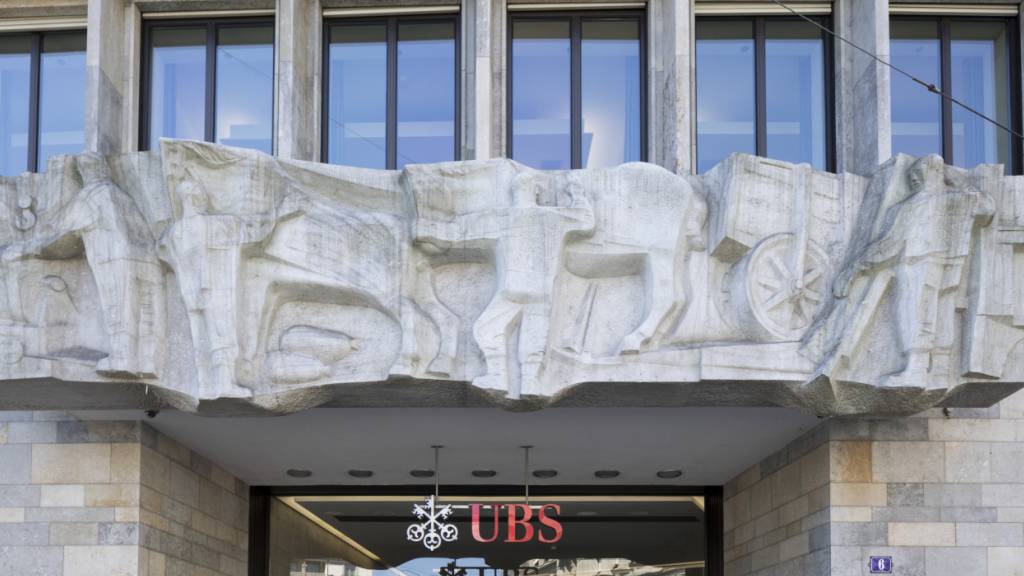 In der Auseinandersetzung um Eigenkapitalanforderungen für die einzige verbliebene internationale Grossbank UBS arbeiten bürgerliche Parlamentarier an einem Kompromiss. (Archivbild