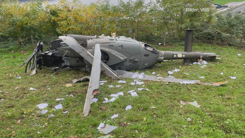 Armee-Helikopter stürzt in Alpnachstad ab – Piloten unverletzt