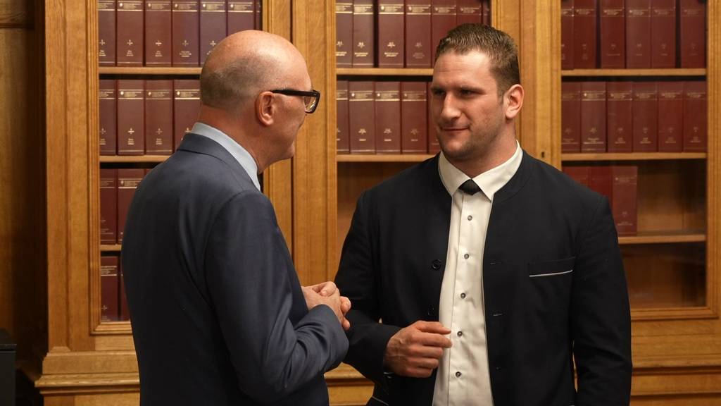 Martin Pfister empfängt die Schweizer Sport-Elite im Bundeshaus