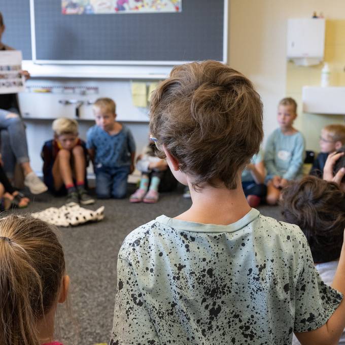 Mindestpensum für Lehrpersonen gefordert – Berner Schulleitungen winken ab