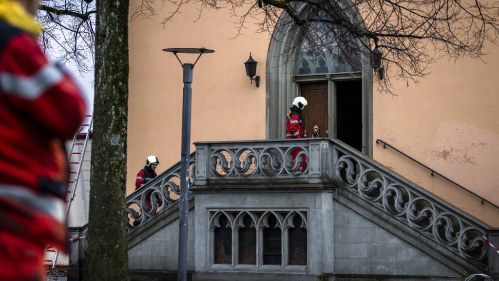 In Zürich ist in der Nacht auf Montag ein historisches Altstadthaus ausgebrannt. Es war der Sitz der Freimaurerloge «Modestia cum Libertate».