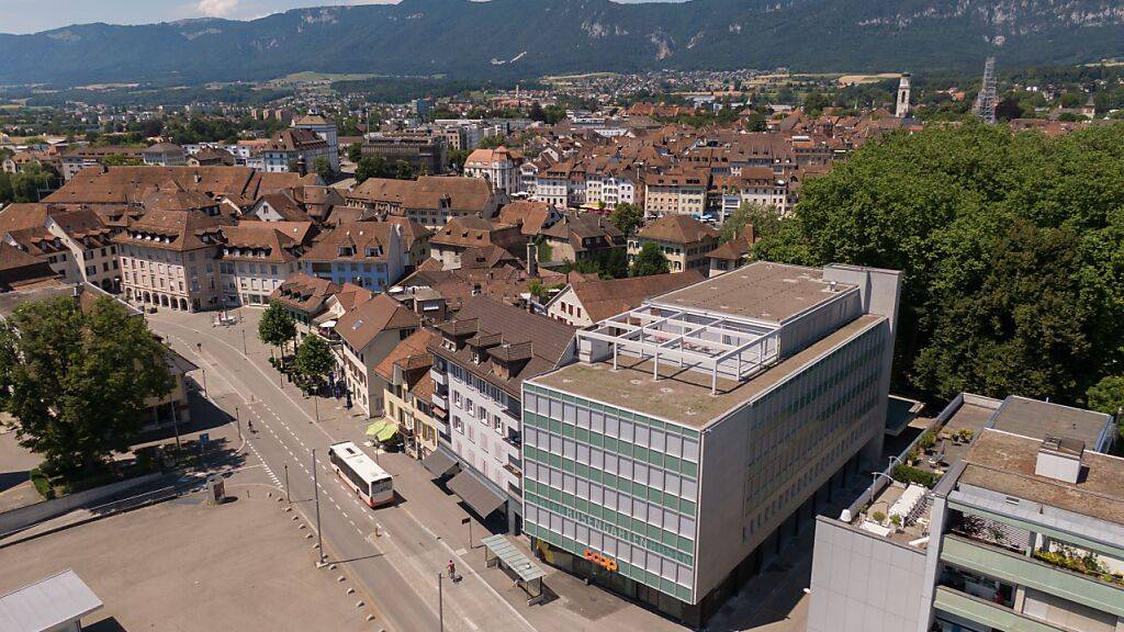 Im Gebäude, in dem sich auch ein Coop-Laden befindet, ist das Solothurner Bildungs- und Kulturdepartement neu unter einem Dach vereint.