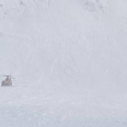 Zwei Skifahrer bei Lawinen-Niedergang in Andermatt verletzt
