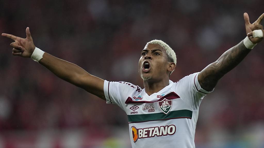 John Kennedy bejubelt den Siegtreffer