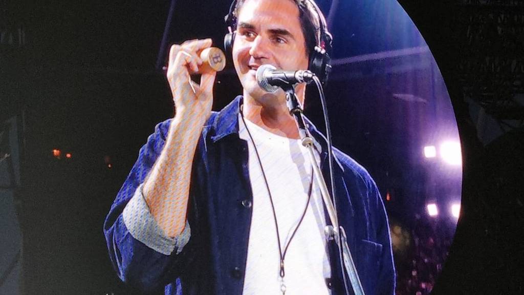 Roger Federer performt mit Coldplay im Letzigrund 2.7.2023