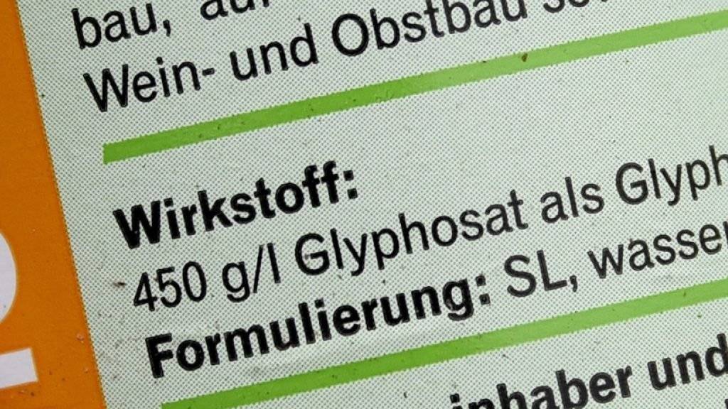 Das Pflanzenschutzmittel Glyphosat steht im Verdacht, krebserregend zu sein. Die EU-Kommission wartet mit ihrem Entscheid über dessen weitere Zulassung bis zum letzten möglichen Termin zu.