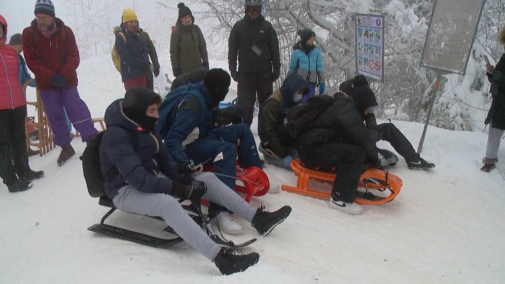 Seltener Ski- und Schlittelspass auf dem Uetliberg, in Dietikon und Bäretswil