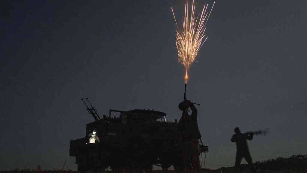 Hunderttausende in Ukraine von Stromversorgung abgeschnitten