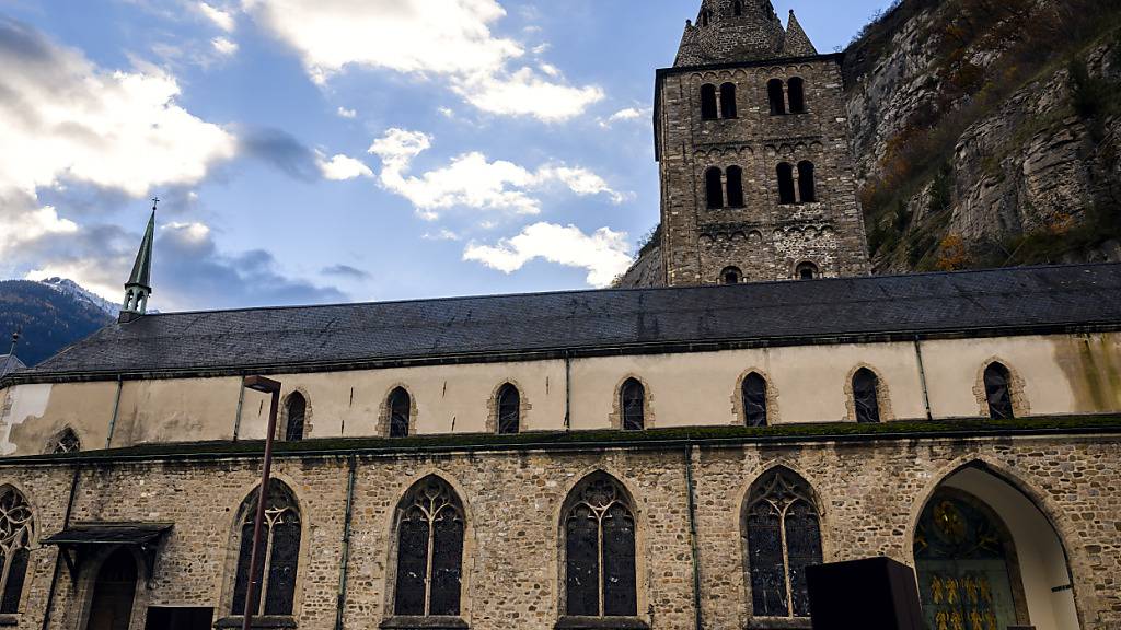 Der Abt von Saint-Maurice im Wallis, beschuldigt des sexuellen Missbrauchs und der Vertuschung, legte sein Amt im September 2023 nieder. (Archivbild von Saint-Maurice)