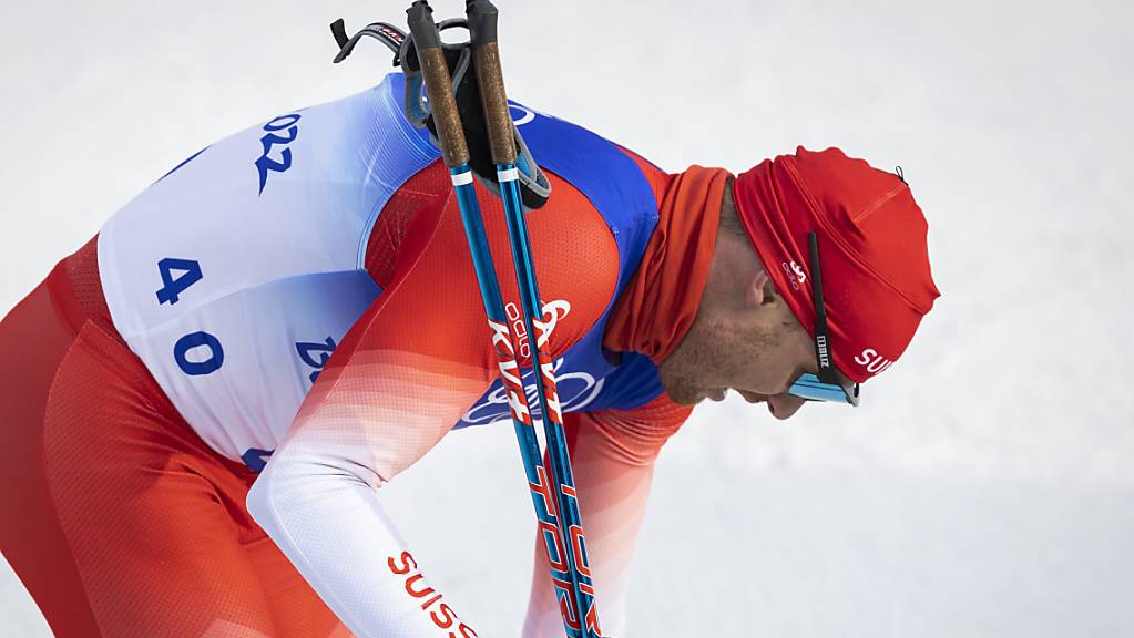 Ein geknickter Dario Cologna nach dem Rennen über 15 km: Sinnbild für die Schweizer Nordischen und Biathleten bei Olympia 2022