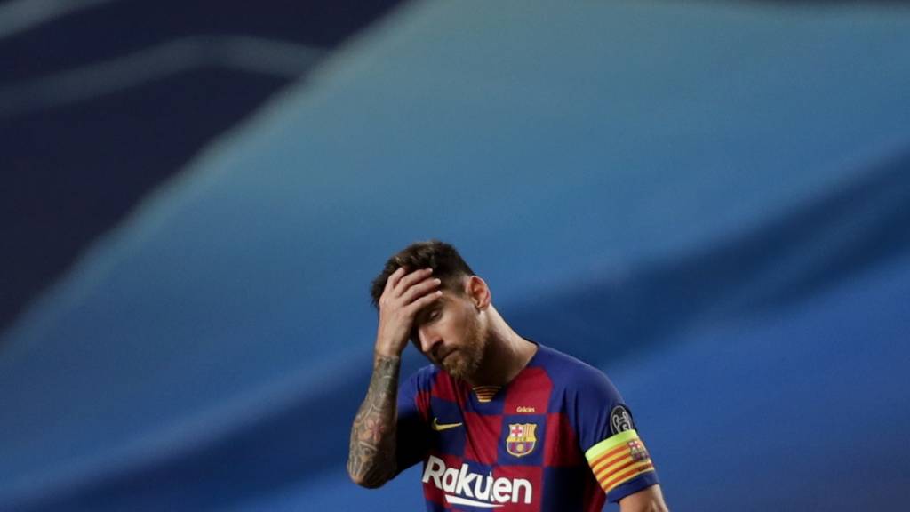 Auf Tauchstation: Lionel Messi ist in Barcelona derzeit abgetaucht, während andere seine Zukunft regeln wollen