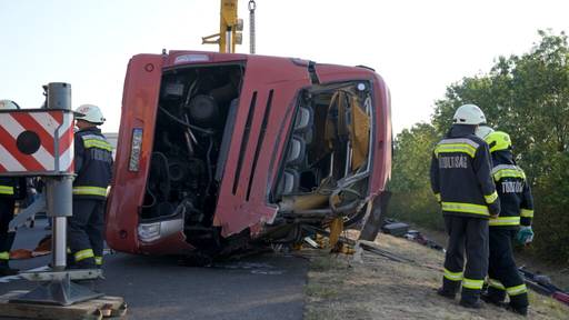 Zwölf Tote bei Unfall eines polnischen Reisebusses in Ungarn