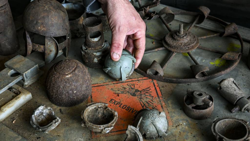 ARCHIV - Streumunition aus russischer Produktion. Foto: Jens Kalaene/dpa