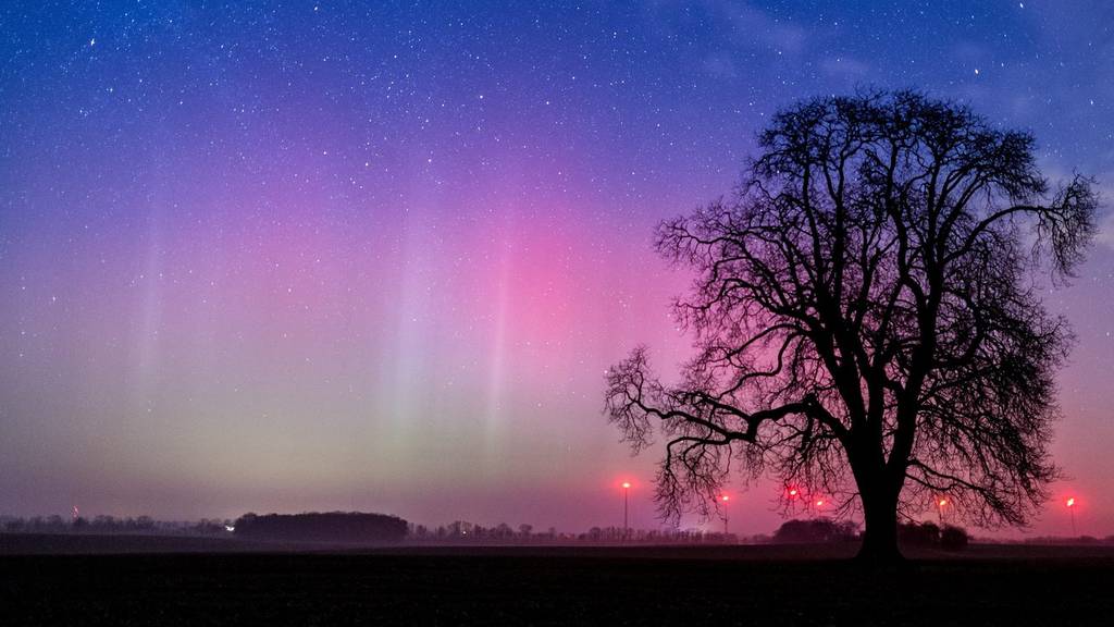 Aurora Borealis Wetterleuchten Island Good News