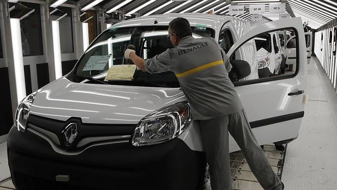 Renault schreibt nach Milliardenverlust wieder schwarze Zahlen