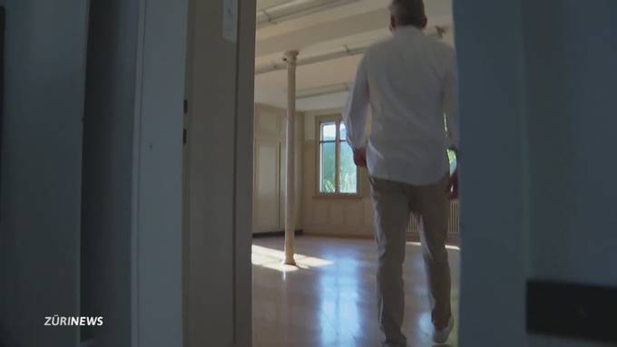 Schulhaus zu verkaufen