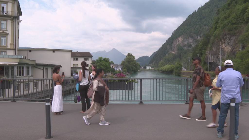 Person in Interlaken nach Aare-Bad vermisst