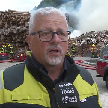 «Stichflammen schossen heraus» – Brand in Menznau fordert Feuerwehr