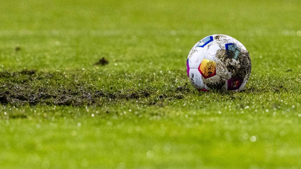 Die Schweizer U17-Nationalmannschaft kann sich nach dem 0:3 gegen die Ukraine nicht mehr für die EM 2024 qualifizieren. (Symbolbild)