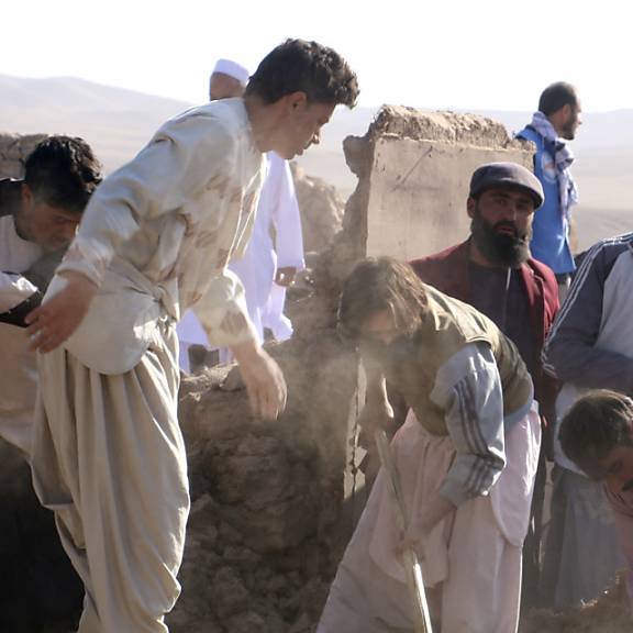 Starke Erdbeben in Afghanistan erschüttern Grenzregion nahe Iran