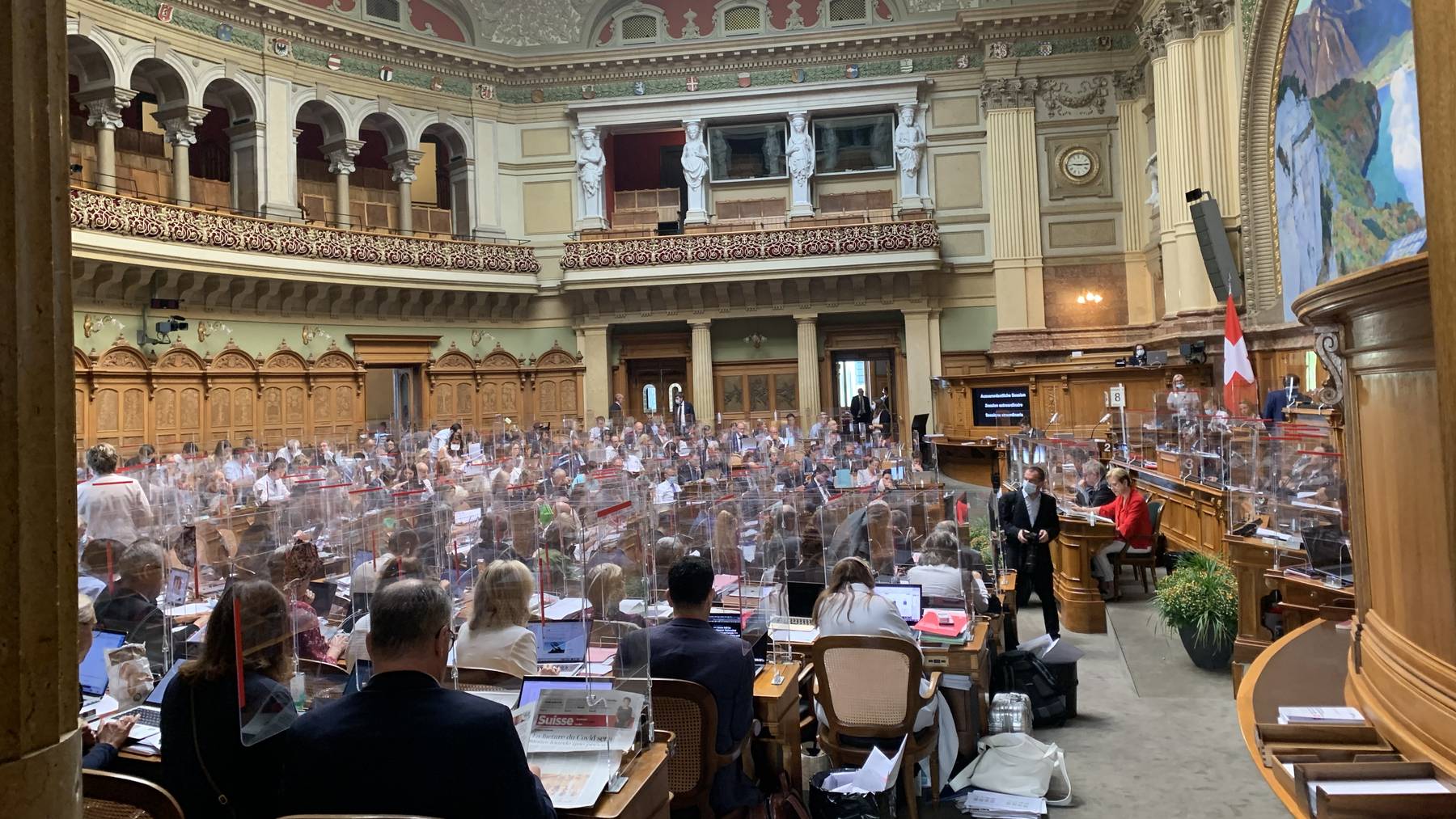 Bundeshaus_Plexiglas_Corona_Bundeshausradio(Cosette)