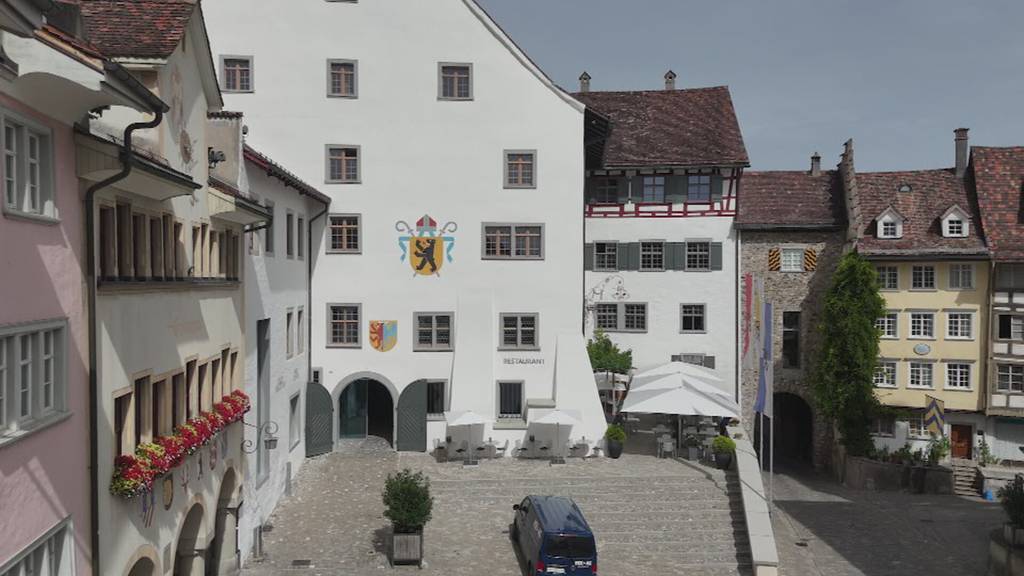 Millionen-Schulden: Hof Zu Wil versinkt in Handwerker-Rechnungen