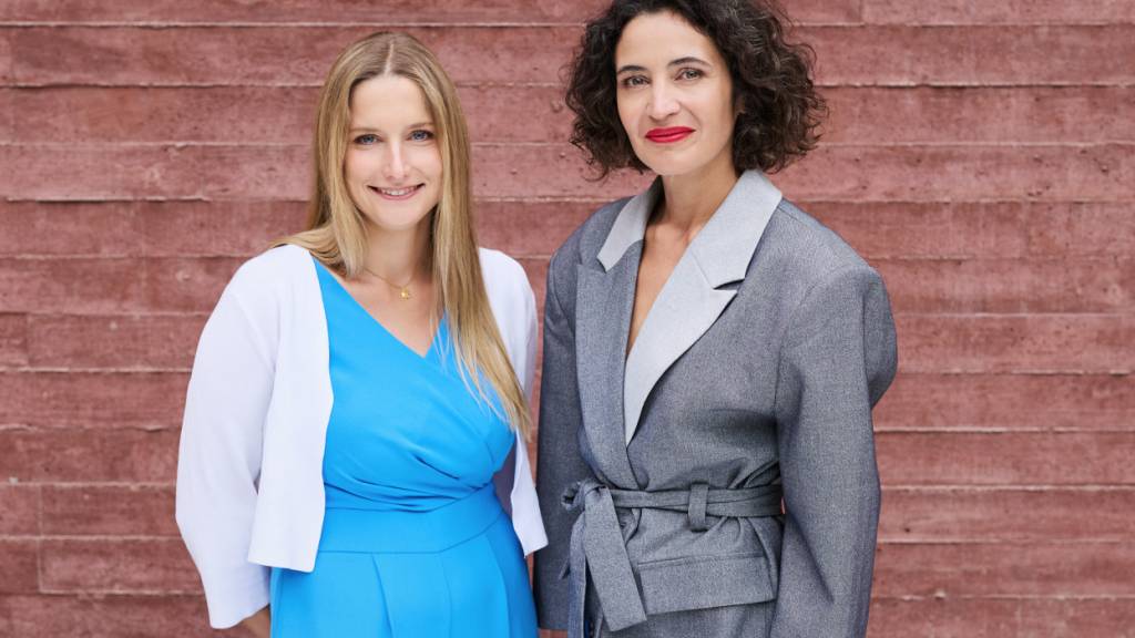 HANDOUT - Josephine Ballon (links) und Anna-Lena von Hodenberg. Foto: Sven Serkis/HateAid/dpa/Archivbild - ACHTUNG: Nur zur redaktionellen Verwendung im Zusammenhang mit der aktuellen Berichterstattung und nur mit vollständiger Nennung des vorstehenden Credits