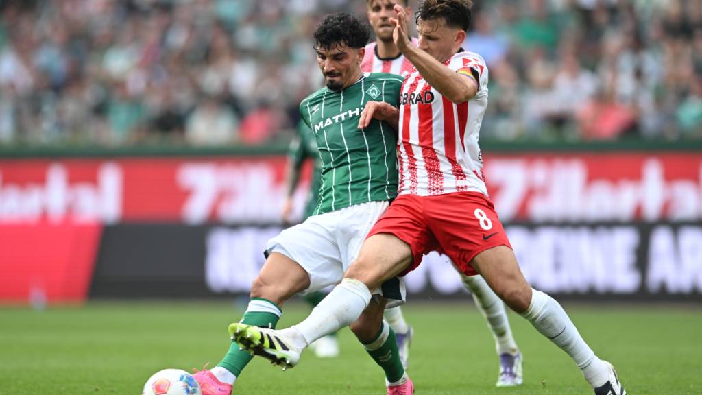 Cameron Puertas (links) steht aktuell beim Bundesligisten Werder Bremen unter Vertrag