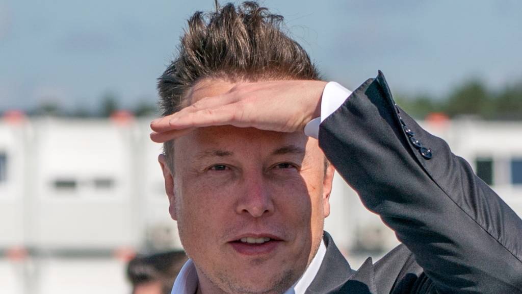 Tesla-Gründer Elon Musk bläst derzeit eine rauer Wind entgegen, nachdem der Tech-Milliardär die Übernahme des Online-Dienstes Twitter hat platzen lassen. (Archivbild)