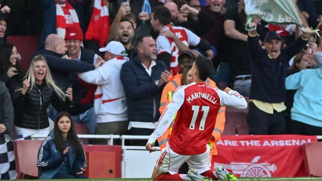 Gabriel Martinelli gleicht für Arsenal sehenswert aus