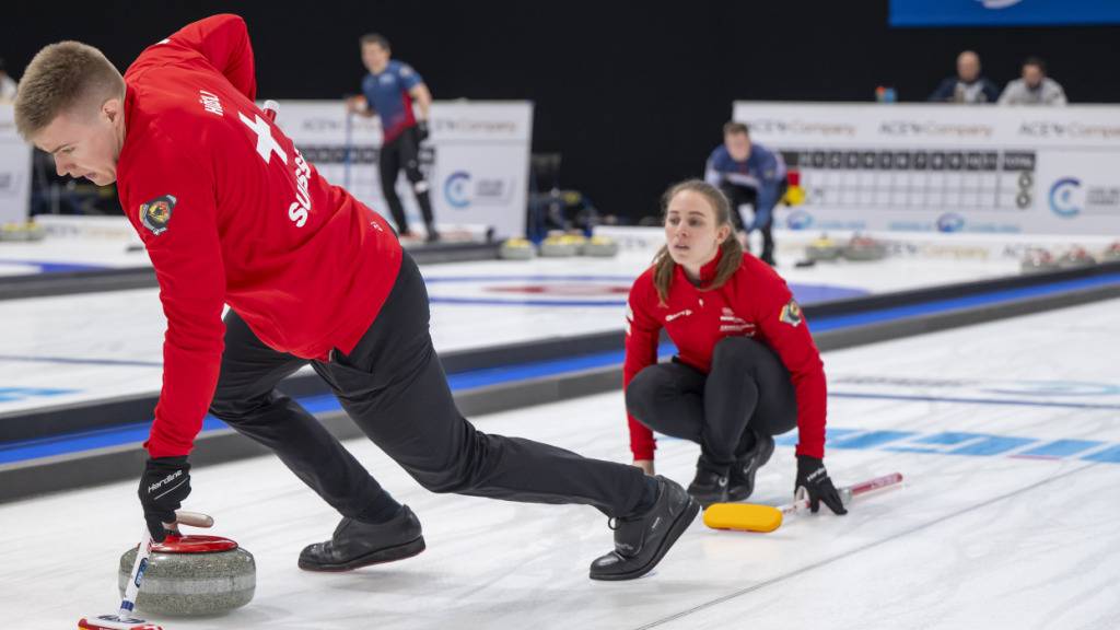 Stefanie Berset und Philipp Hösli sind an der Heim-WM weiter im Rennen um die Playoff-Plätze