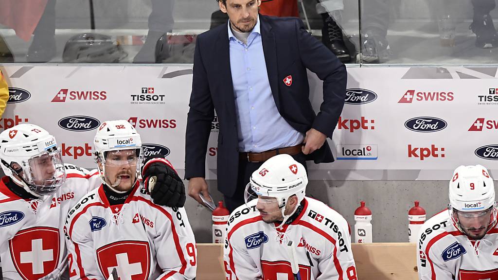 Wieder drei Niederlagen, dennoch ist nicht alles schlecht: Patrick Fischer beim letzten Spiel der Euro Hockey Tour in der Zürcher Arena gegen Finnland