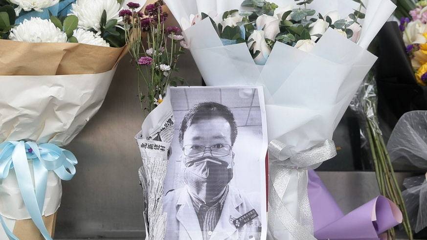 Der Arzt Li Wenliang gehörte zu den Ersten, die vor dem neuen Virus warnten. Nun fiel er ihm selber zum Opfer.