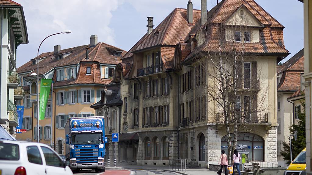 Kanton Bern richtet zwei neue Verwaltungszentren im Berner Jura ein