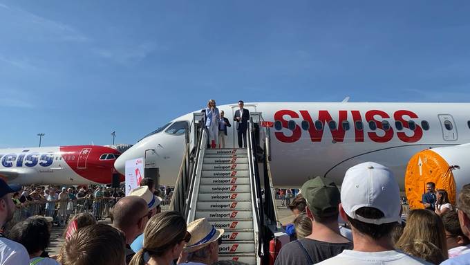 Swiss-Flieger auf «Bad Zurzach» getauft: Aargauer Kurort ziert Airbus A220