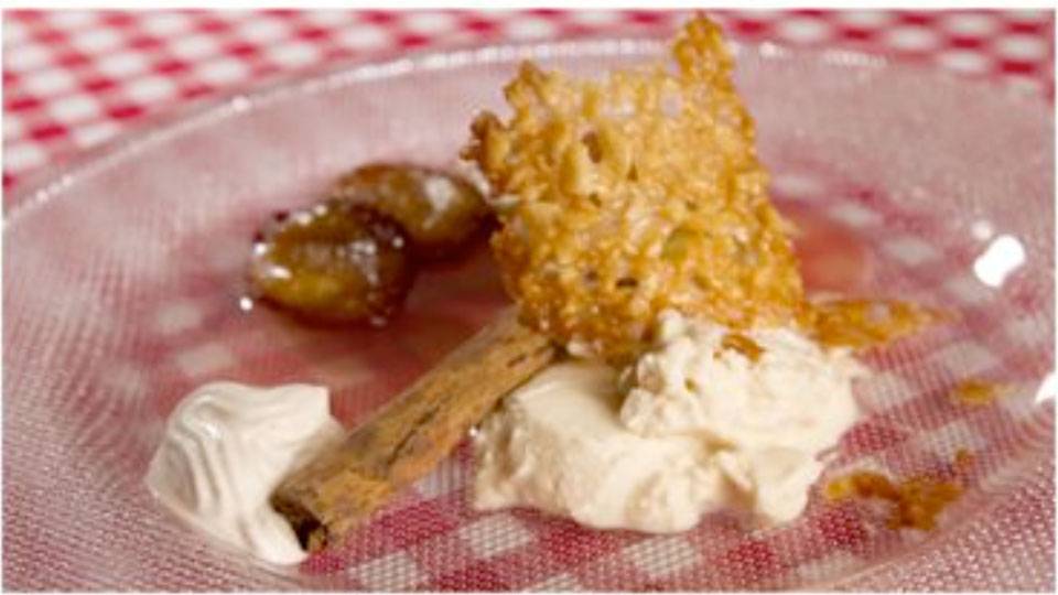 Aromatisches Zimt-Mascarpone-Eis