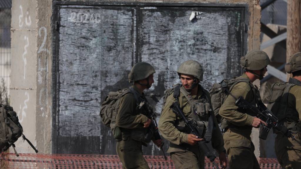 ARCHIV - Israelische Soldaten im Westjordanland. Foto: Ilia Yefimovich/dpa/Archivbild