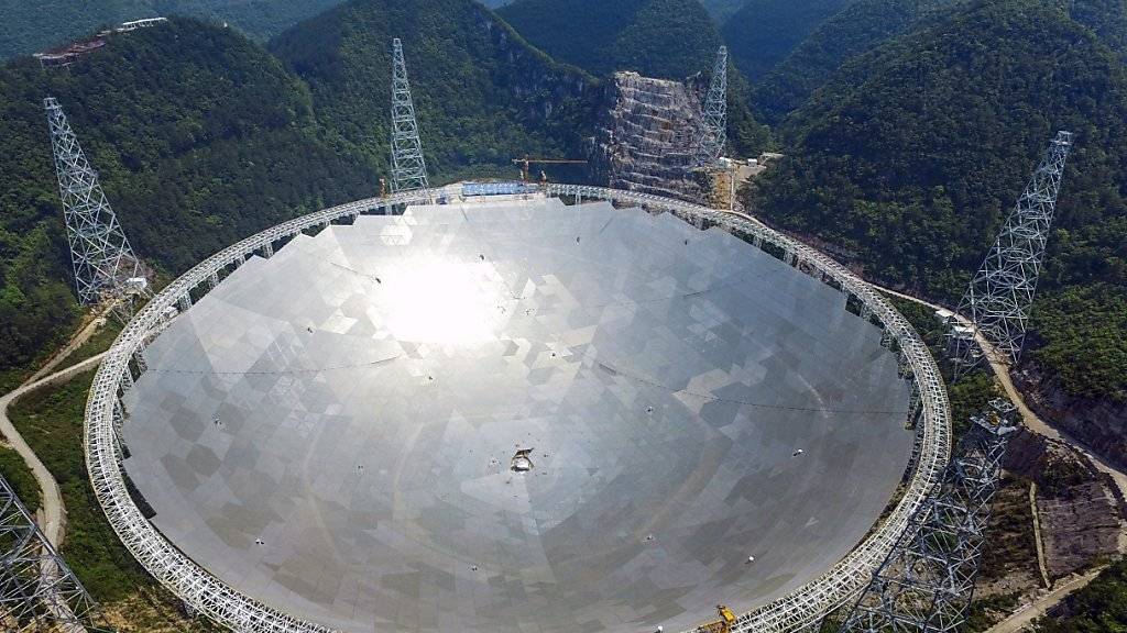 Das Observatorium mit einem Durchmesser von mehr als 500 Metern soll im Weltraum nach intelligentem Leben suchen. (Archiv)